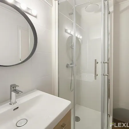 Charming 16m In 20 With Shared Terrace Appartamento